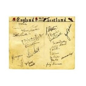 ENGLAND V SCOTLAND 1944 SIGNED ALBUM PAGE