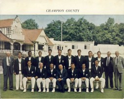 WORCESTERSHIRE COUNTY CRICKET CLUB 1965 - OFFICIAL CHRISTMAS CARD - Cricket  Menus & Cards: 