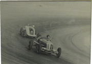 ASCOT RACE TRACK - REX MAYS V FRED FRAME PHOTOGRAPH