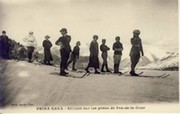 PEIRA CAVA - SKIEURS SUR LES PISTES DE PRA-DE-LA-COUR (postcard)