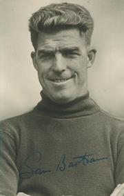 SAM BARTRAM (CHARLTON ATHLETIC) FOOTBALL PHOTOGRAPH