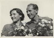 EMIL ZATOPEK & DANA ZATOPKOVA 1952 (HELSINKI OLYMPICS) SIGNED ATHLETICS PHOTOGRAPH