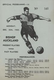BISHOP AUCKLAND PRESENT PLAYERS V PAST PLAYERS 1960-61 FOOTBALL PROGRAMME
