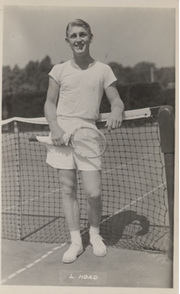 LEW HOAD (AUSTRALIA) TENNIS POSTCARD