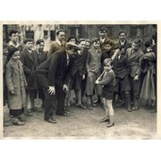 BABE RUTH IN PARIS 1935 PRESS PHOTOGRAPH