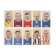FAMOUS FOOTBALLERS 1935 (CARRERAS) CIGARETTE CARDS