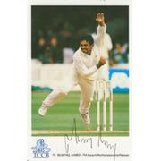 MUSHTAQ AHMED (PAKISTAN) SIGNED POSTCARD