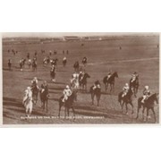 NEWMARKET - RUNNERS ON THE WAY TO POST