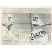 DAVID BOON (AUSTRALIA) SIGNED CRICKET PHOTOGRAPH