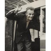 BILL NANKEVILLE 1952 (LEAVING FOR HELSINKI OLYMPICS) ATHLETICS PHOTOGRAPH