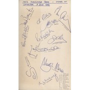 A HISTORY OF YORKSHIRE CRICKET (SIGNED BY 1989 YORKSHIRE TEAM)