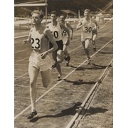BRIAN HEWSON 1953 (AAA CHAMPIONSHIPS) ATHLETICS PHOTOGRAPH