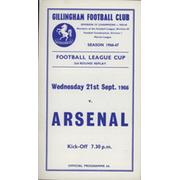 GILLINGHAM V ARSENAL 1966-67 (LEAGUE CUP 2ND ROUND REPLAY) FOOTBALL PROGRAMME