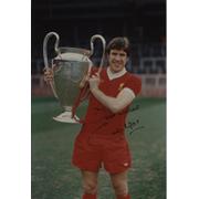 EMLYN HUGHES (LIVERPOOL) SIGNED PHOTOGRAPH 