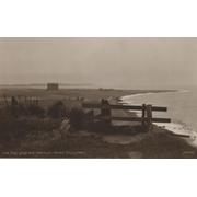 FELIXSTOWE FERRY GOLF CLUB (SUFFOLK) GOLF POSTCARD