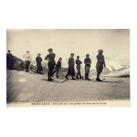 PEIRA CAVA - SKIEURS SUR LES PISTES DE PRA-DE-LA-COUR (postcard)