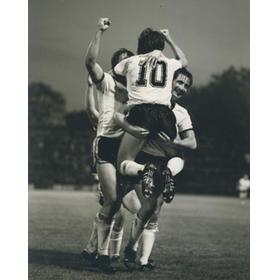 FULHAM  V WIMBLEDON 1984 FOOTBALL PRESS PHOTOGRAPH