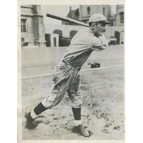 GEORGE LOTT 1929 (PLAYING BASEBALL) ORIGINAL PRESS PHOTOGRAPH