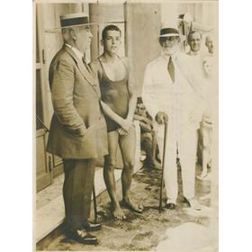ALBERTO ZORRILLA (ARGENTINA) 1929 SWIMMING PRESS PHOTOGRAPH - FIRST SOUTH AMERICAN OLYMPIC SWIMMING GOLD MEDALLIST