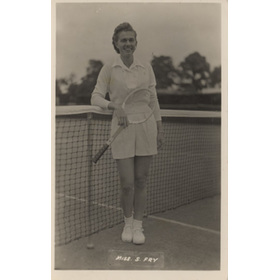 SHIRLEY FRY (USA) TENNIS POSTCARD