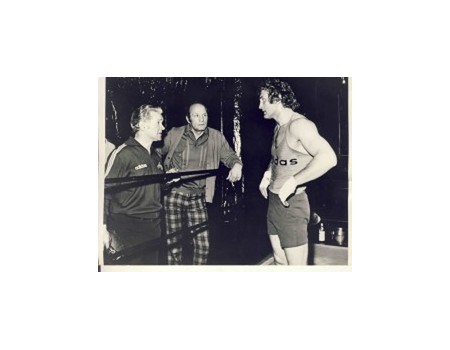 JOE BUGNER (WITH HENRY COOPER) 1973 BOXING PHOTOGRAPH