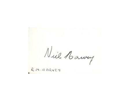 NEIL HARVEY (AUSTRALIA) CRICKET AUTOGRAPH