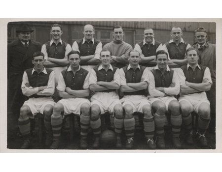 ARSENAL (WARTIME) 1946 FOOTBALL POSTCARD