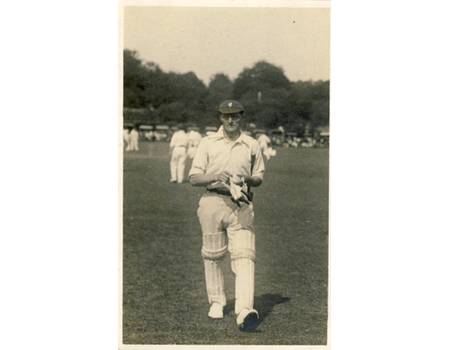 JAMES SEYMOUR (KENT) SIGNED CRICKET POSTCARD