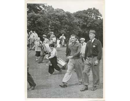 KING LEOPOLD OF BELGIUM 1949 GOLF PHOTOGRAPH