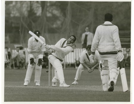 GARY SOBERS BATTING (1970S) CRICKET PHOTOGRAPH