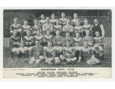 BRADFORD CITY 1910-11 FOOTBALL POSTCARD