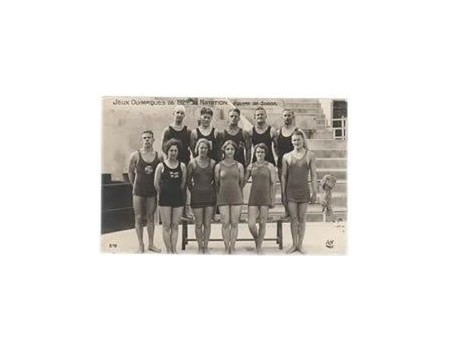 PARIS OLYMPICS 1924 - SWEDISH SWIMMING TEAM POSTCARD