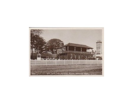 HAYDOCK PARK - SALE RING & JOCKEYS