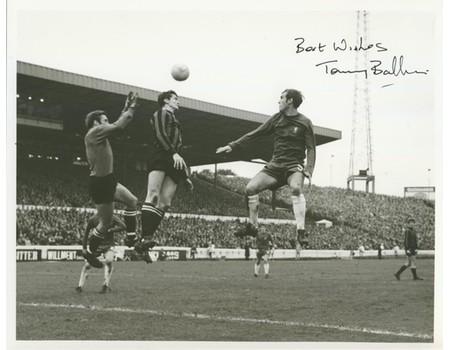 TOMMY BALDWIN (CHELSEA) 1968 SIGNED PHOTOGRAPH