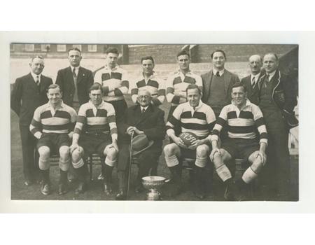 CARDIFF RUGBY FOOTBALL CLUB 1939 POSTCARD