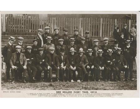 NEW ZEALAND "ALL GOLDS" RUGBY LEAGUE TEAM 1907-08 POSTCARD