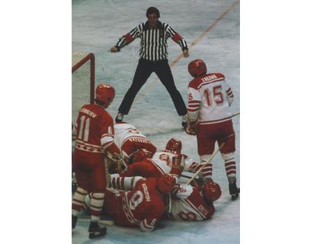 SOVIET UNION V POLAND 1980 (LAKE PLACID WINTER OLYMPICS) ICE HOCKEY PHOTOGRAPH
