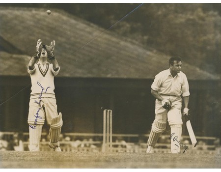ESSEX V KENT 1949 (EVANS CATCHES AVERY) SIGNED CRICKET PHOTOGRAPH