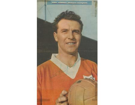 JIMMY ARMFIELD (BLACKPOOL & ENGLAND) SIGNED FOOTBALL MAGAZINE PHOTOGRAPH