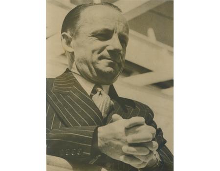 DON BRADMAN 1948 (RETURNING HOME AFTER ASHES SERIES) CRICKET PHOTOGRAPH