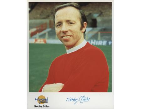 NOBBY STILES (MANCHESTER UNITED & ENGLAND) SIGNED PHOTOGRAPH