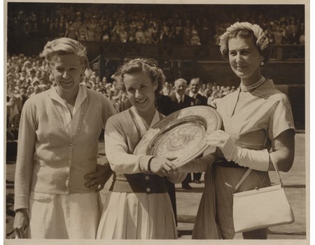 MAUREEN CONNOLLY & LOUISE BROUGH 1952 WIMBLEDON FINAL TENNIS PHOTOGRAPH