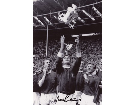 NOEL CANTWELL (MANCHESTER UNITED) 1963 FA CUP FINAL SIGNED PHOTOGRAPH
