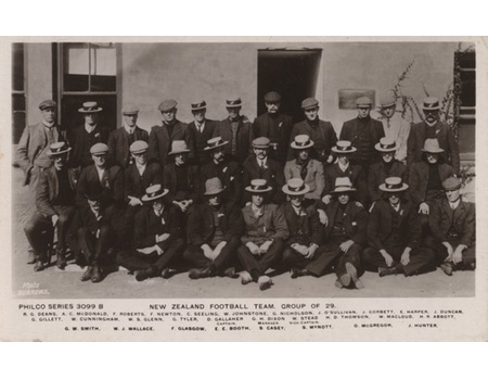 NEW ZEALAND 1905 RUGBY UNION POSTCARD