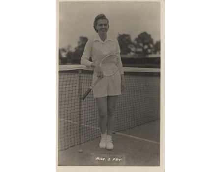 SHIRLEY FRY (USA) TENNIS POSTCARD