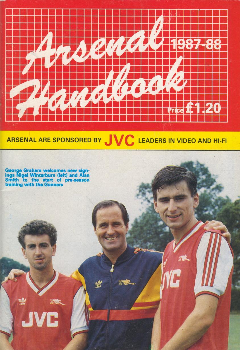 ARSENAL FOOTBALL CLUB OFFICIAL HANDBOOK 198788 Football Club Annuals