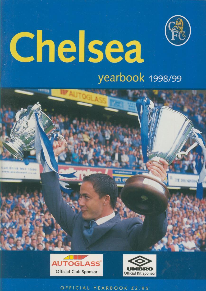 CHELSEA OFFICIAL CLUB YEARBOOK 199899 Football Club Annuals