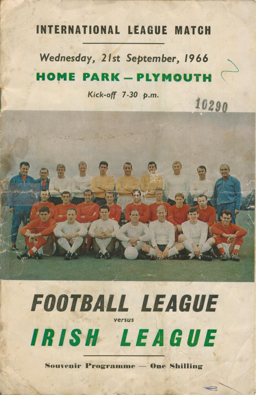 ENGLISH LEAGUE V IRISH LEAGUE (PLYMOUTH) 1966 FOOTBALL PROGRAMME